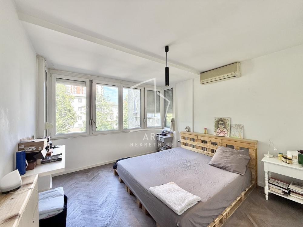 Stan na prodaju u Beogradu, Palilula, cetvorosoban, 120m2, cena 526000 evra