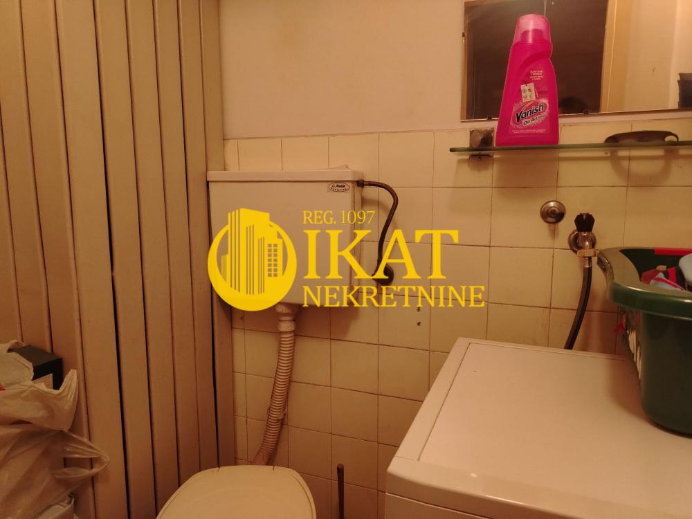 Stan na prodaju u Beogradu, Voždovac, trosoban, 78m2, cena 205000 evra