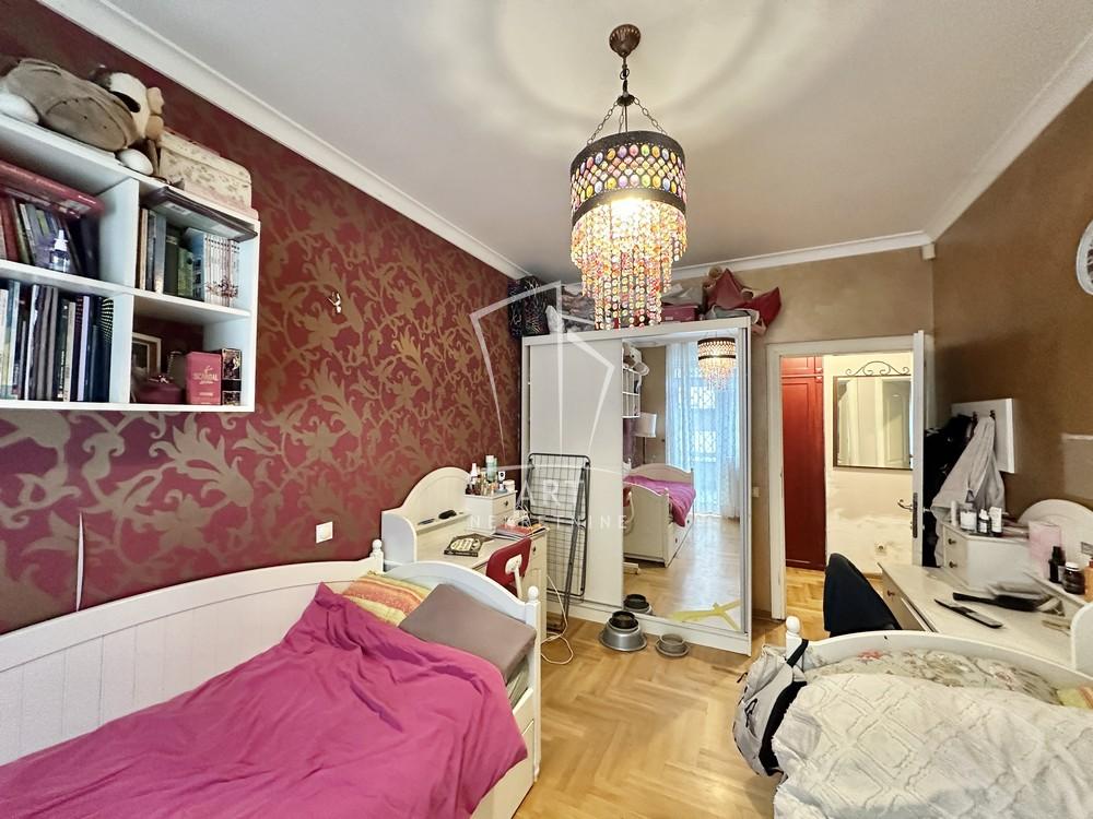 Stan na prodaju u Beogradu, Crveni Krst, trosoban, 111m2, cena 305000 evra