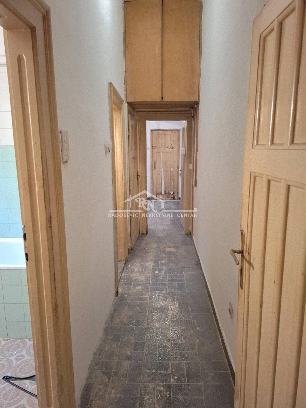 Stan na prodaju u Beogradu, Stari grad, cetvorosoban, 91m2, cena 380000 evra