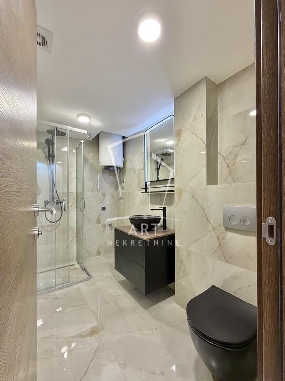 Stan na prodaju u Beogradu, Žarkovo, dvoiposoban, 70m2, cena 210000 evra