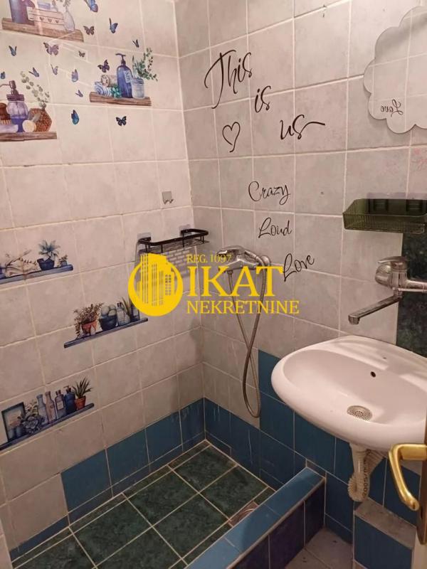 Stan na prodaju u Beogradu, Braće Jerković, dvosoban, 61m2, cena 152500 evra