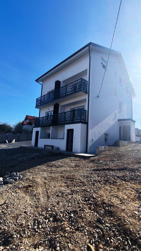 Stan na prodaju u Beogradu, Kaluđerica, jednosoban, 27m2, cena 54000 evra