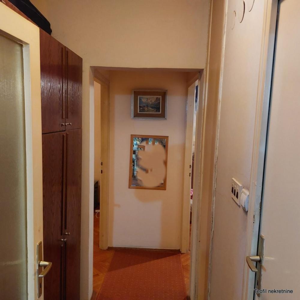 Stan na prodaju u Beogradu, Novi Beograd, troiposoban, 85m2, cena 252000 evra