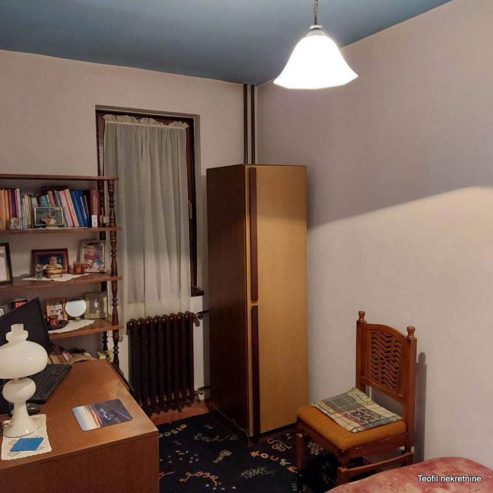 Stan na prodaju u Beogradu, Novi Beograd, troiposoban, 85m2, cena 252000 evra