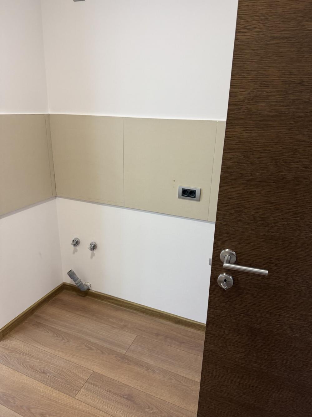 Stan na prodaju u Beogradu, Filmski grad, dvoiposoban, 70m2, cena 210000 evra