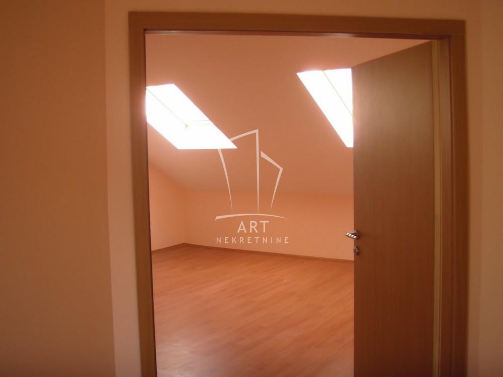 Stan na prodaju u Beogradu, Knez Mihailova, cetvorosoban, 127m2, cena 430000 evra