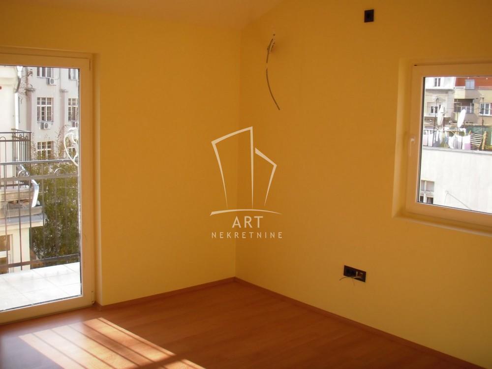 Stan na prodaju u Beogradu, Knez Mihailova, cetvorosoban, 127m2, cena 430000 evra