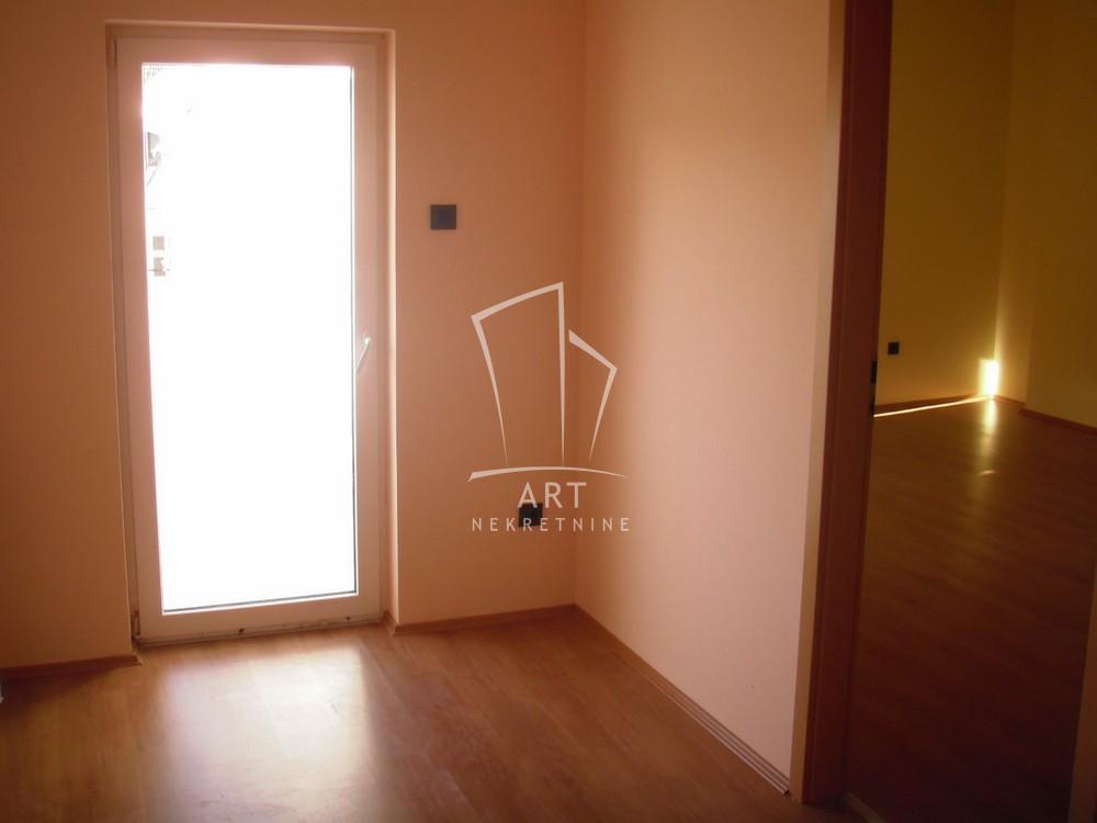 Stan na prodaju u Beogradu, Knez Mihailova, cetvorosoban, 127m2, cena 430000 evra