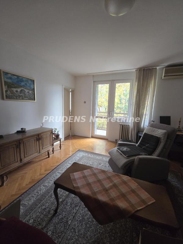 Stan na prodaju u Beogradu, Filmski grad, trosoban, 84m2, cena 245000 evra