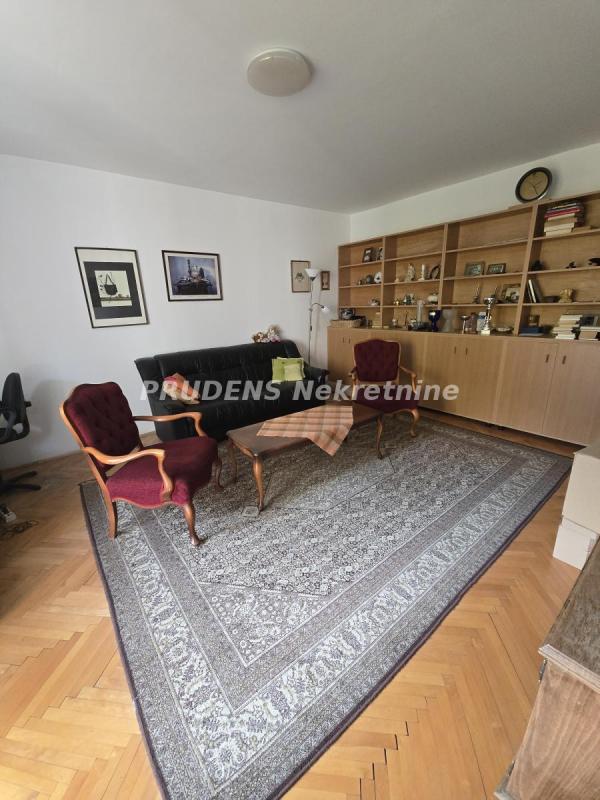 Stan na prodaju u Beogradu, Filmski grad, trosoban, 84m2, cena 245000 evra