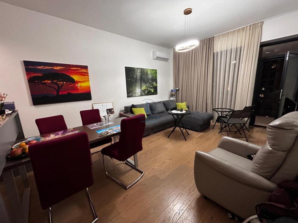 Stan na prodaju u Beogradu, Beograd na vodi, cetvorosoban, 110m2, cena 498000 evra