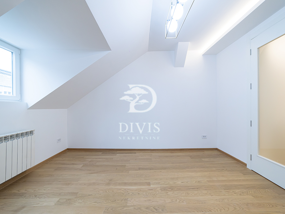 Stan na prodaju u Beogradu, Stari grad,Terazije, 131m2, cena 395000 evra