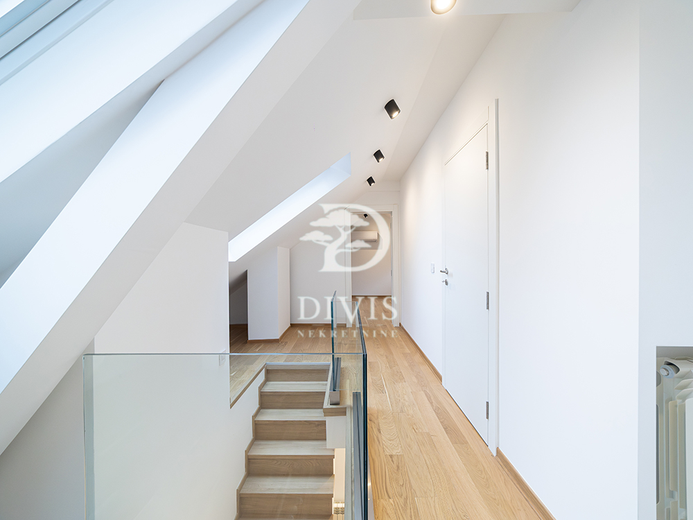 Stan na prodaju u Beogradu, Stari grad,Terazije, 131m2, cena 395000 evra