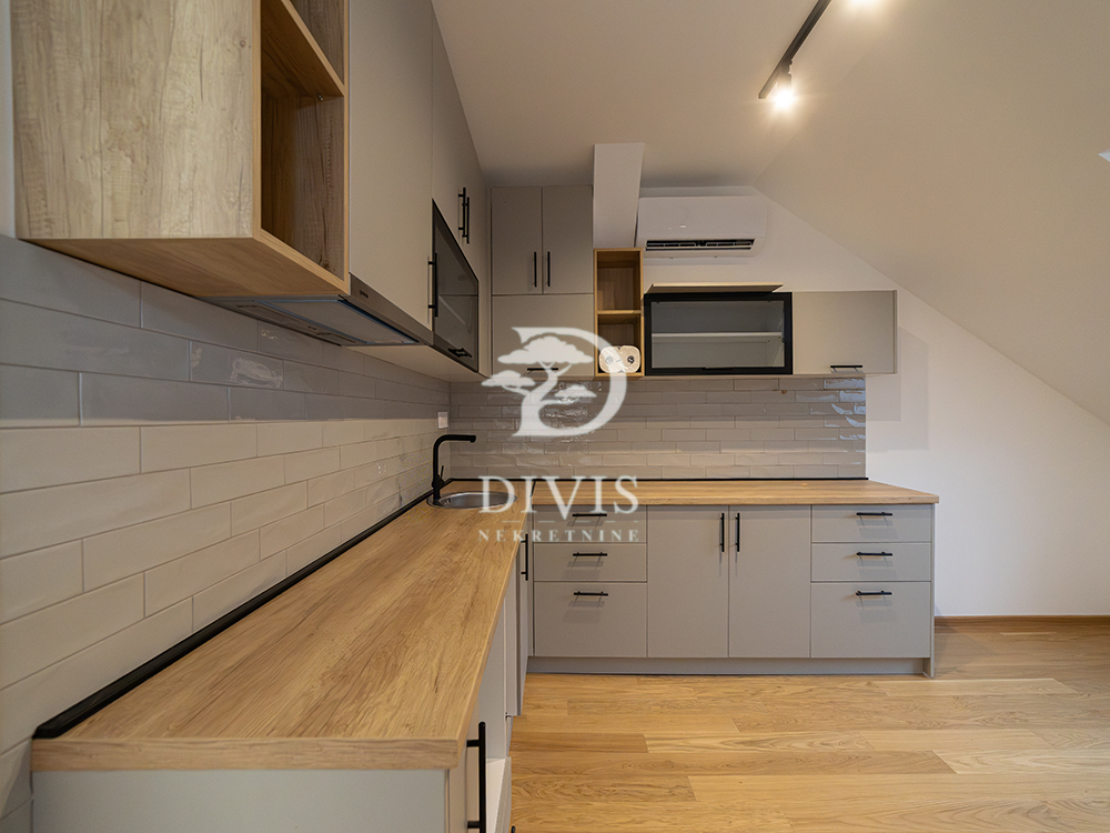 Stan na prodaju u Beogradu, Stari grad,Terazije, 131m2, cena 395000 evra