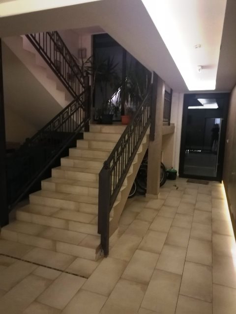 Stan na prodaju u Beogradu, Ledine, trosoban, 80m2, cena 184900 evra