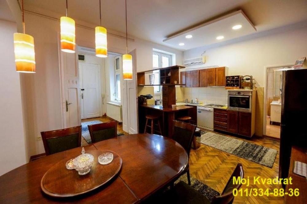 Stan na prodaju u Beogradu, Vračar (Centar), trosoban, 86m2, cena 320000 evra