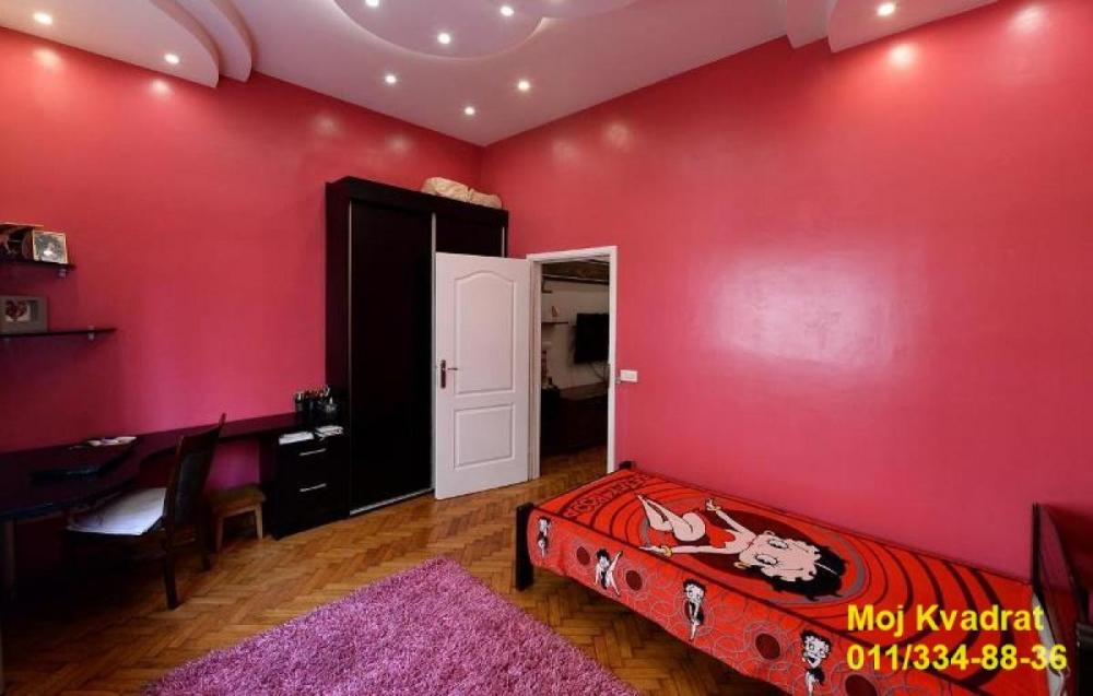 Stan na prodaju u Beogradu, Vračar (Centar), trosoban, 86m2, cena 320000 evra