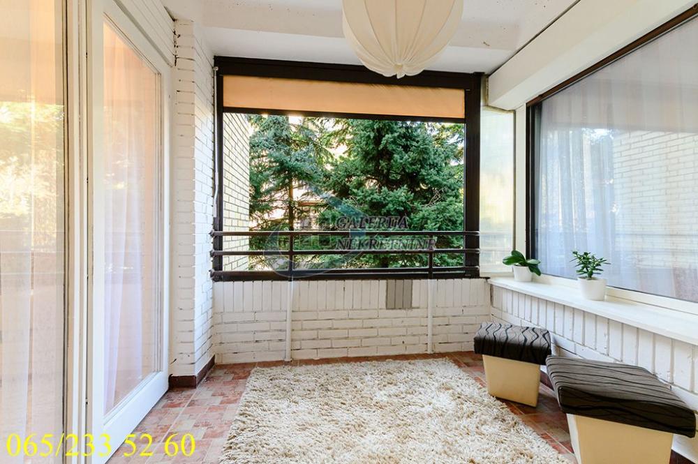 Stan na prodaju u Beogradu, Čukarica, troiposoban, 95m2, cena 279000 evra