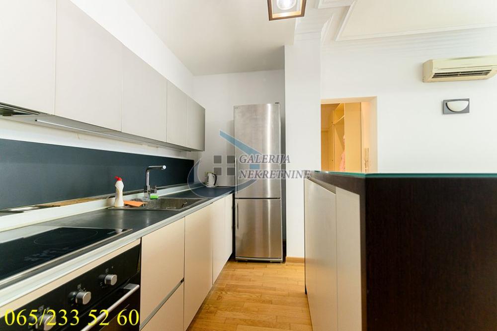 Stan na prodaju u Beogradu, Vračar, cetvorosoban, 105m2, cena 499000 evra