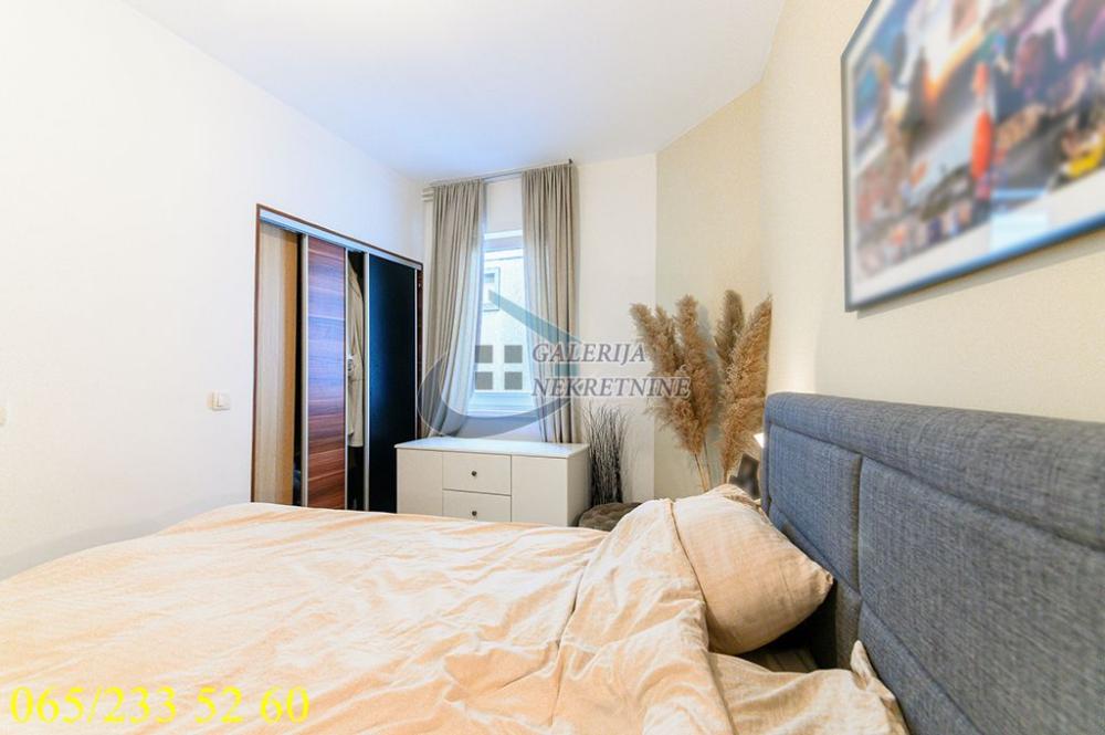 Stan na prodaju u Beogradu, Zvezdara, troiposoban, 74m2, cena 273800 evra