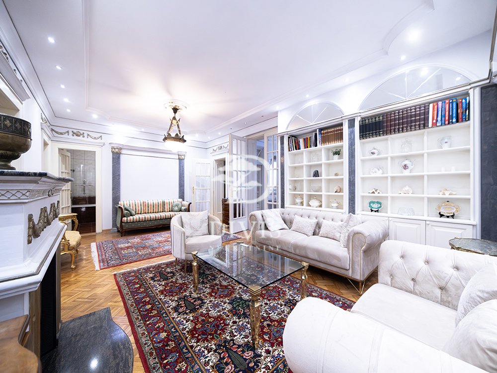 Stan na prodaju u Beogradu, Obilićev venac, troiposoban, 113m2, cena 580000 evra