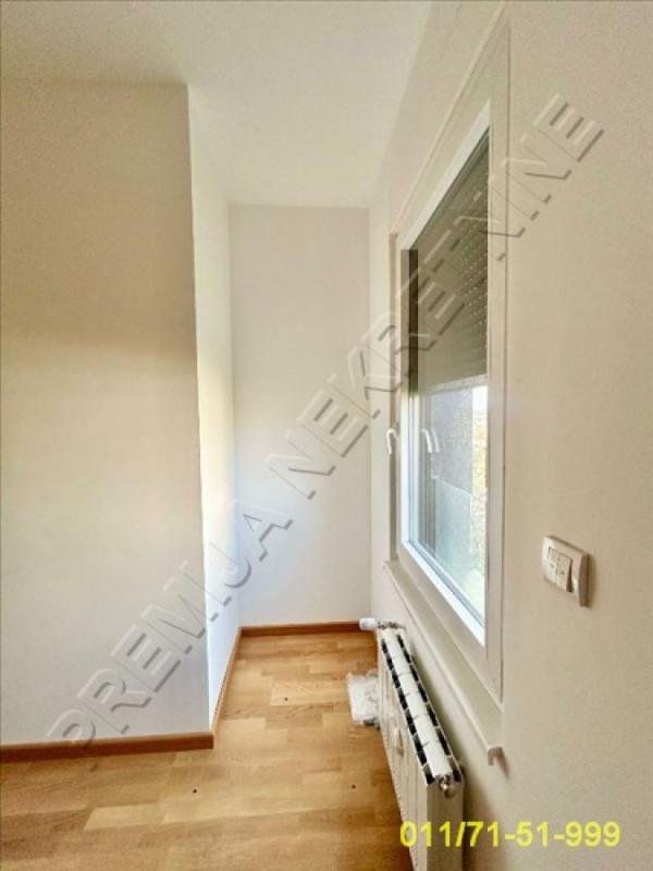 Stan na prodaju u Beogradu, Vračar (Centar), troiposoban, 74m2, cena 285000 evra