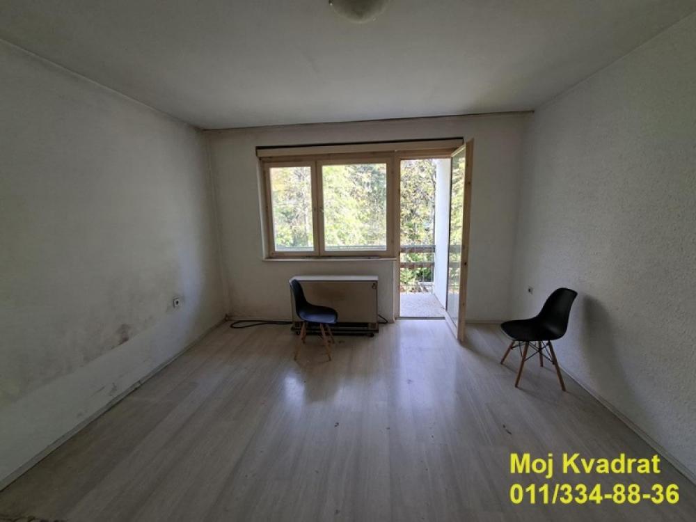 Stan na prodaju u Beogradu, Cerak, trosoban, 76m2, cena 150000 evra