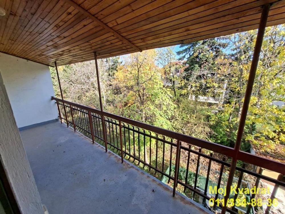 Stan na prodaju u Beogradu, Cerak, trosoban, 76m2, cena 150000 evra