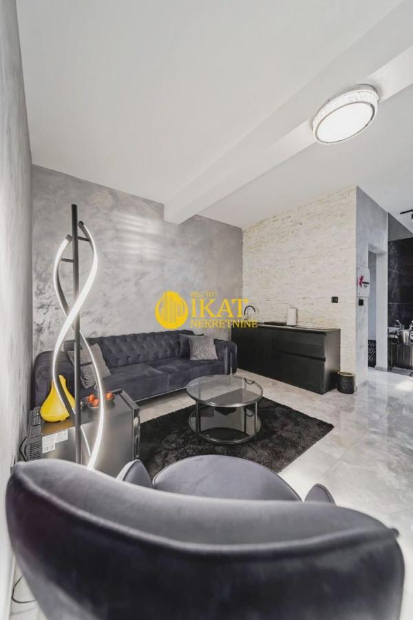 Stan na prodaju u Beogradu, Voždovac, dvosoban, 58m2, cena 157000 evra