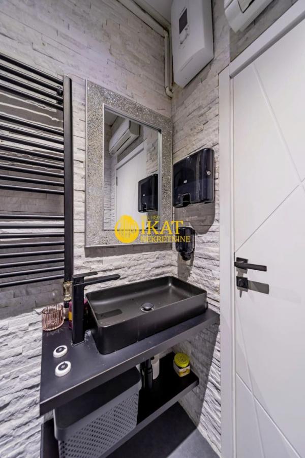 Stan na prodaju u Beogradu, Voždovac, dvosoban, 58m2, cena 157000 evra