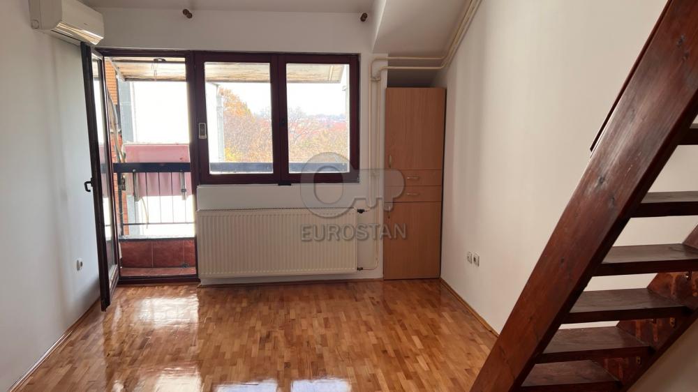 Stan na prodaju u Beogradu, Borča, jednoiposoban, 29m2, cena 65500 evra