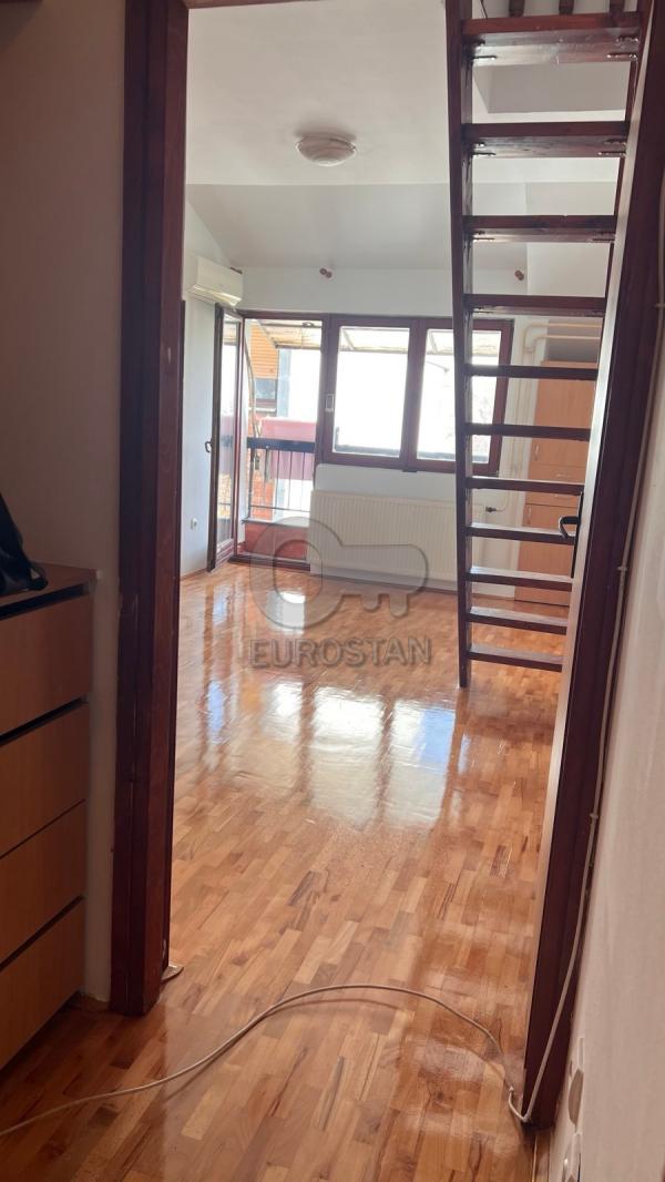 Stan na prodaju u Beogradu, Borča, jednoiposoban, 29m2, cena 65500 evra