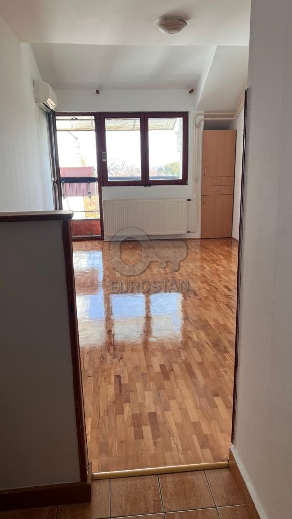 Stan na prodaju u Beogradu, Borča, jednoiposoban, 29m2, cena 65500 evra