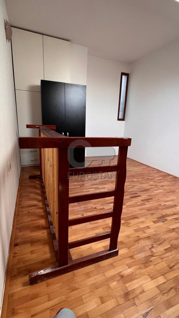 Stan na prodaju u Beogradu, Borča, jednoiposoban, 29m2, cena 65500 evra