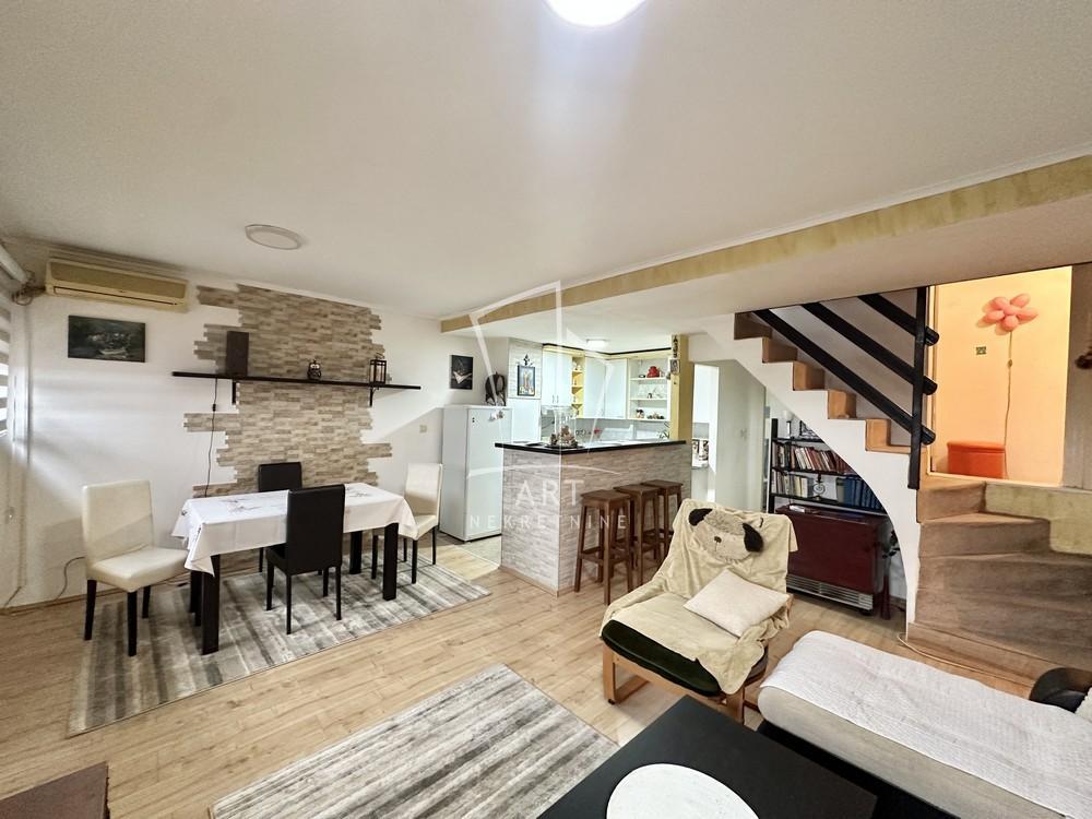 Stan na prodaju u Beogradu, Rakovica, dvoiposoban, 49m2, cena 120000 evra