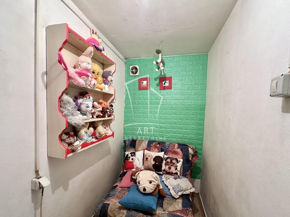 Stan na prodaju u Beogradu, Rakovica, dvoiposoban, 49m2, cena 120000 evra