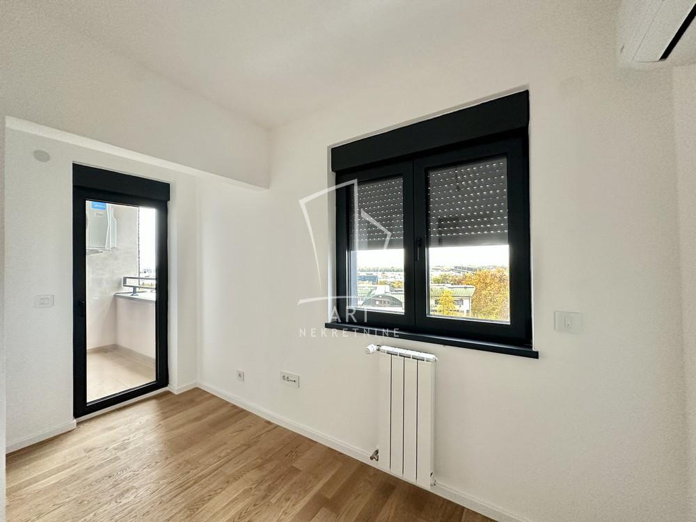 Stan na prodaju u Beogradu, Palilula, troiposoban, 71m2, cena 295000 evra