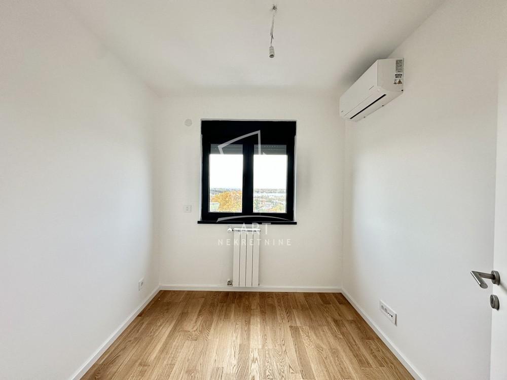 Stan na prodaju u Beogradu, Palilula, troiposoban, 71m2, cena 295000 evra