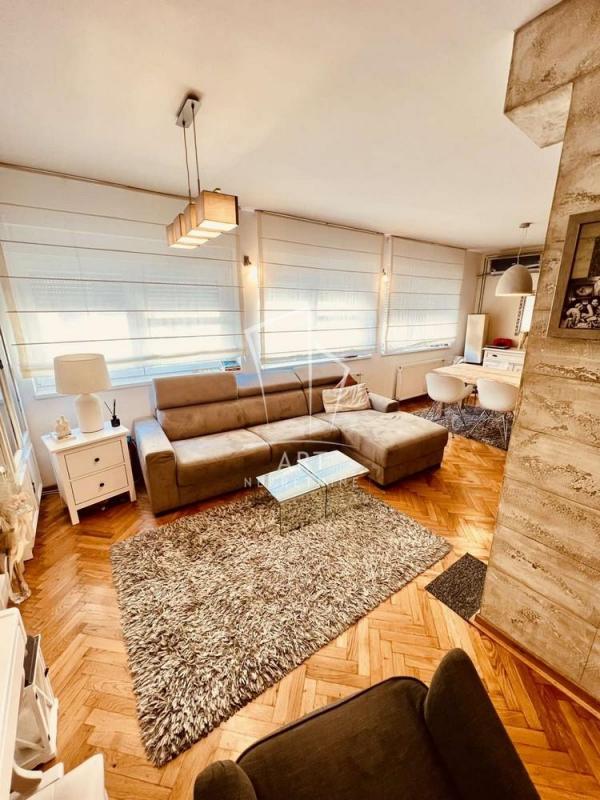 Stan na prodaju u Beogradu, Crveni Krst, troiposoban, 74m2, cena 273800 evra