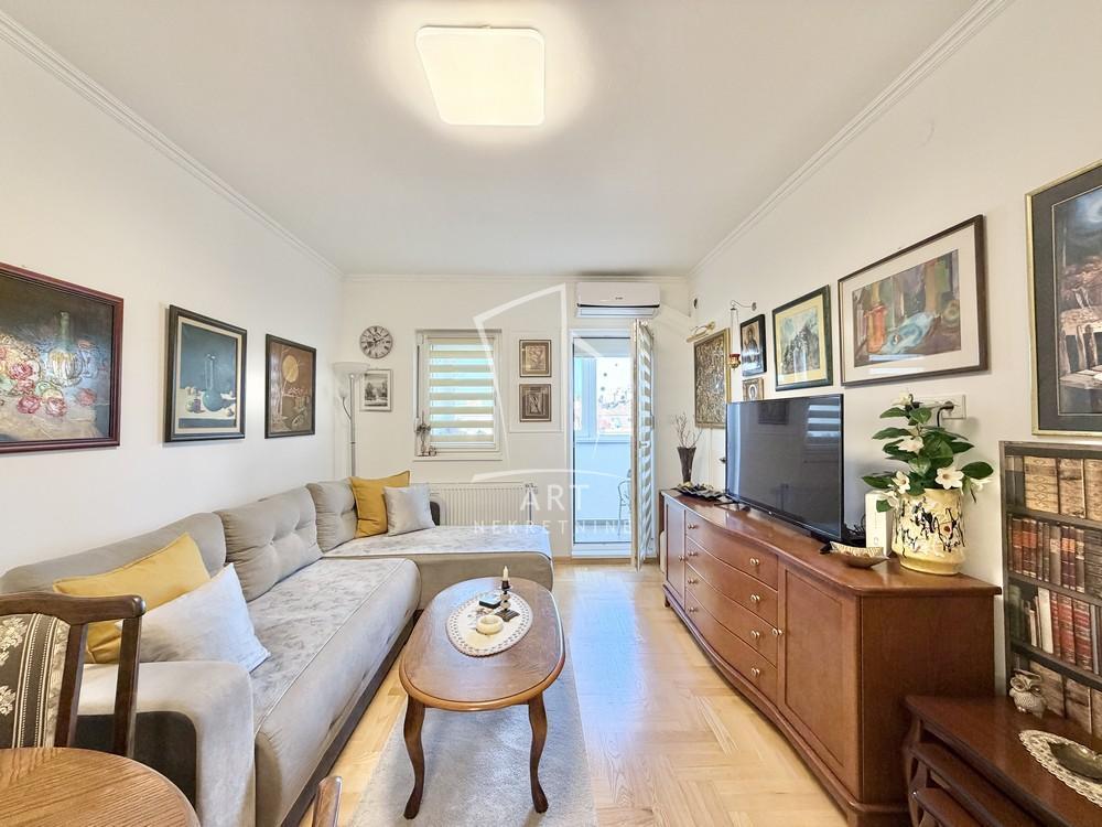 Stan na prodaju u Beogradu, Mirijevo, dvosoban, 45m2, cena 135000 evra