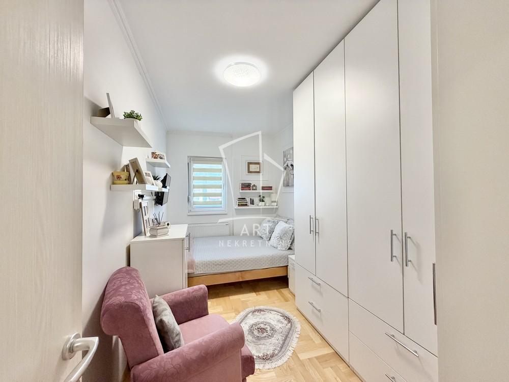 Stan na prodaju u Beogradu, Mirijevo, dvosoban, 45m2, cena 135000 evra