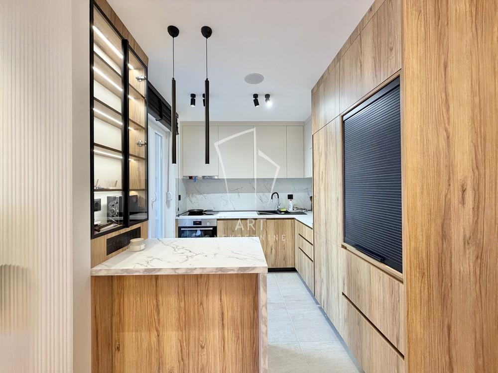 Stan na prodaju u Beogradu, Đeram pijaca, cetvorosoban, 96m2, cena 399000 evra