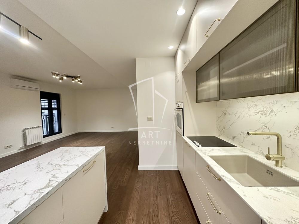 Stan na prodaju u Beogradu, Crveni Krst, cetvorosoban, 114m2, cena 455000 evra