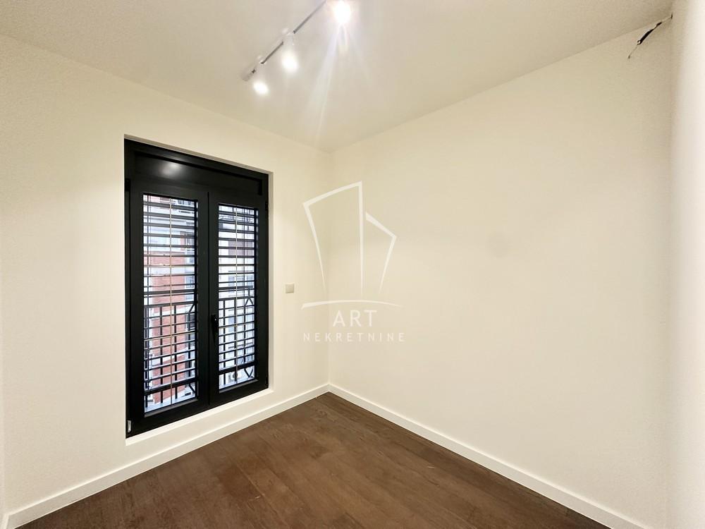 Stan na prodaju u Beogradu, Crveni Krst, cetvorosoban, 114m2, cena 455000 evra