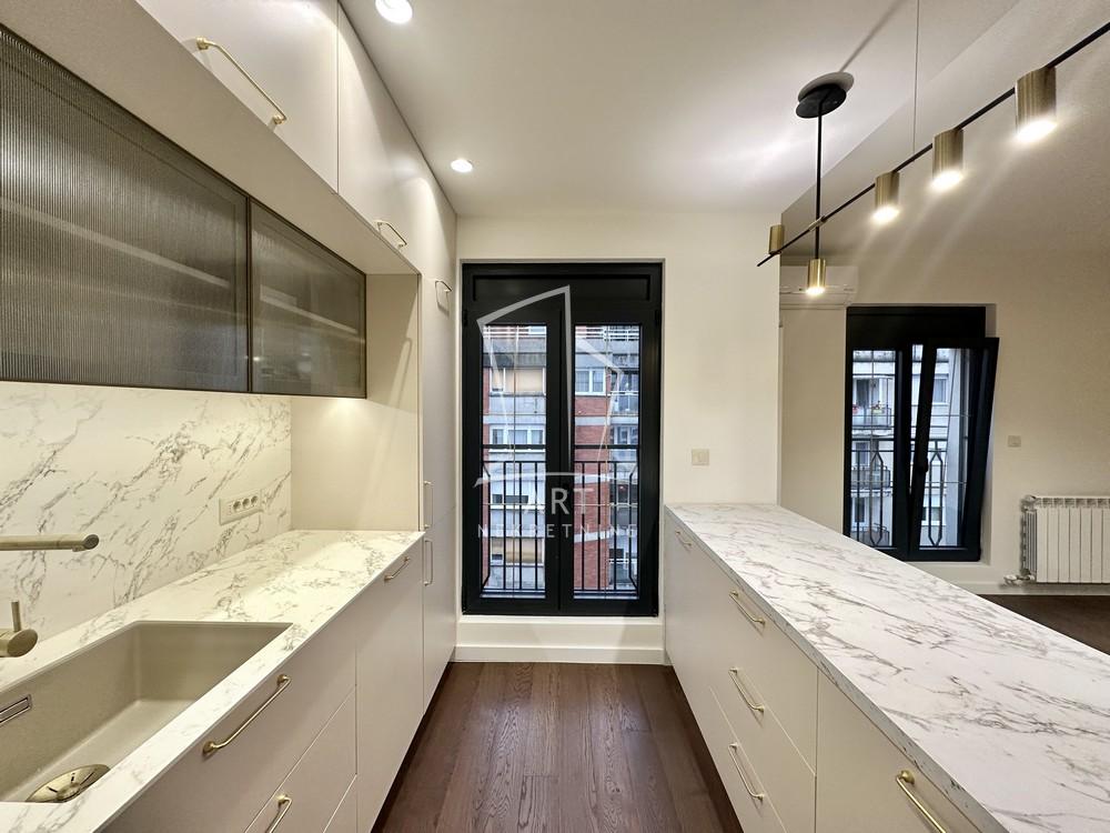 Stan na prodaju u Beogradu, Crveni Krst, cetvorosoban, 114m2, cena 455000 evra