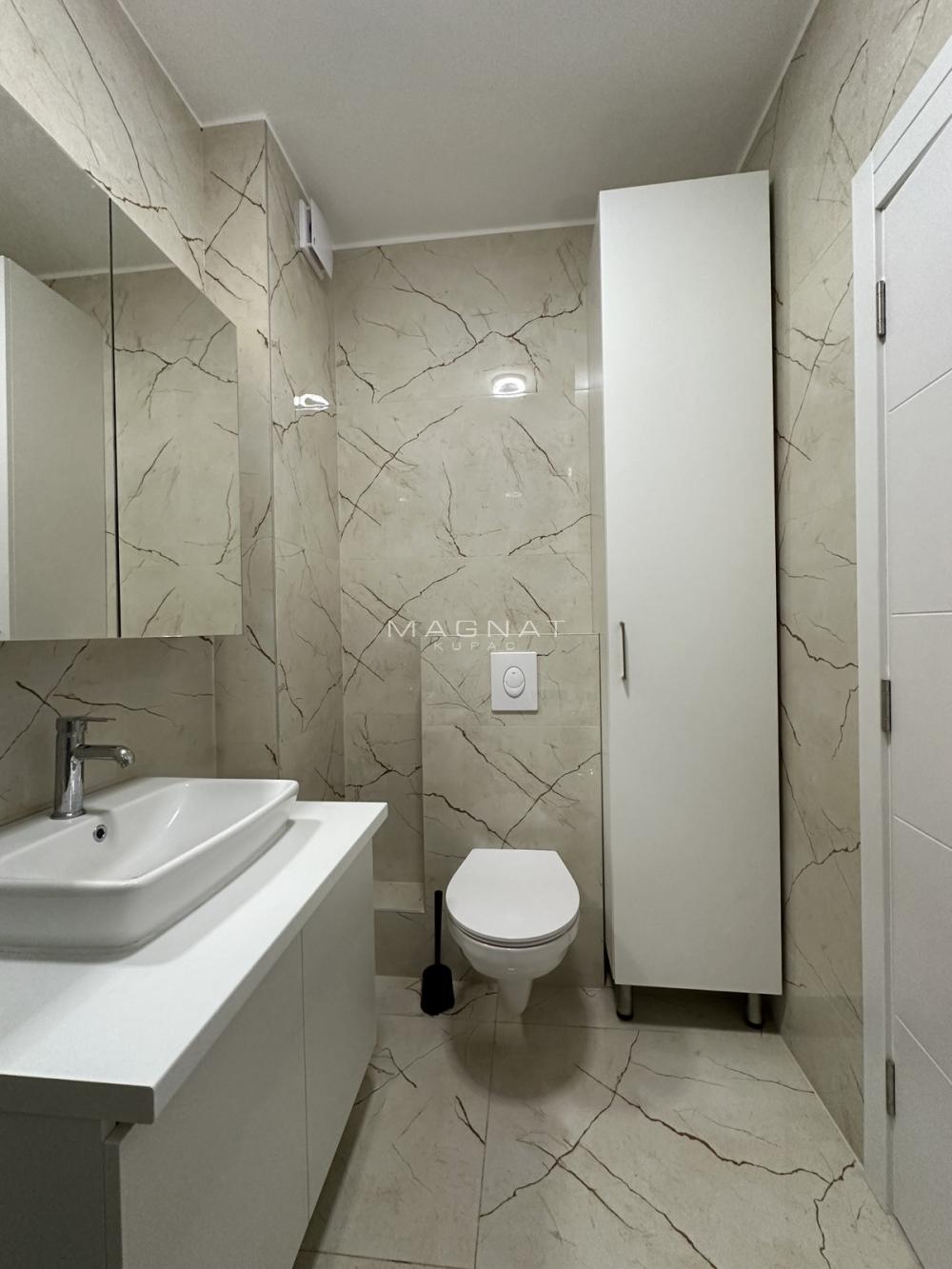 Stan na prodaju u Beogradu, Marije Bursać, jednoiposoban, 46m2, cena 135000 evra