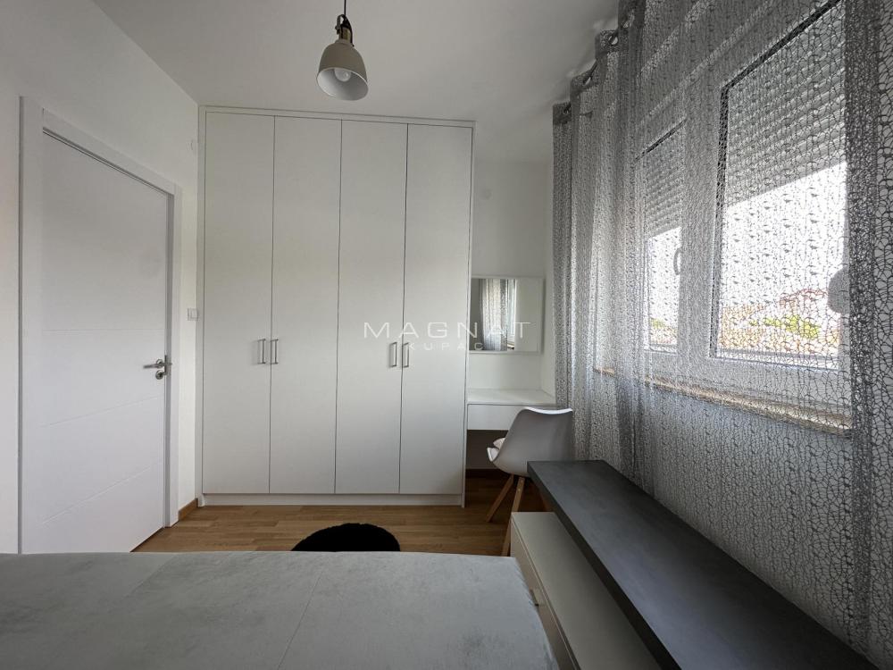 Stan na prodaju u Beogradu, Marije Bursać, jednoiposoban, 46m2, cena 135000 evra