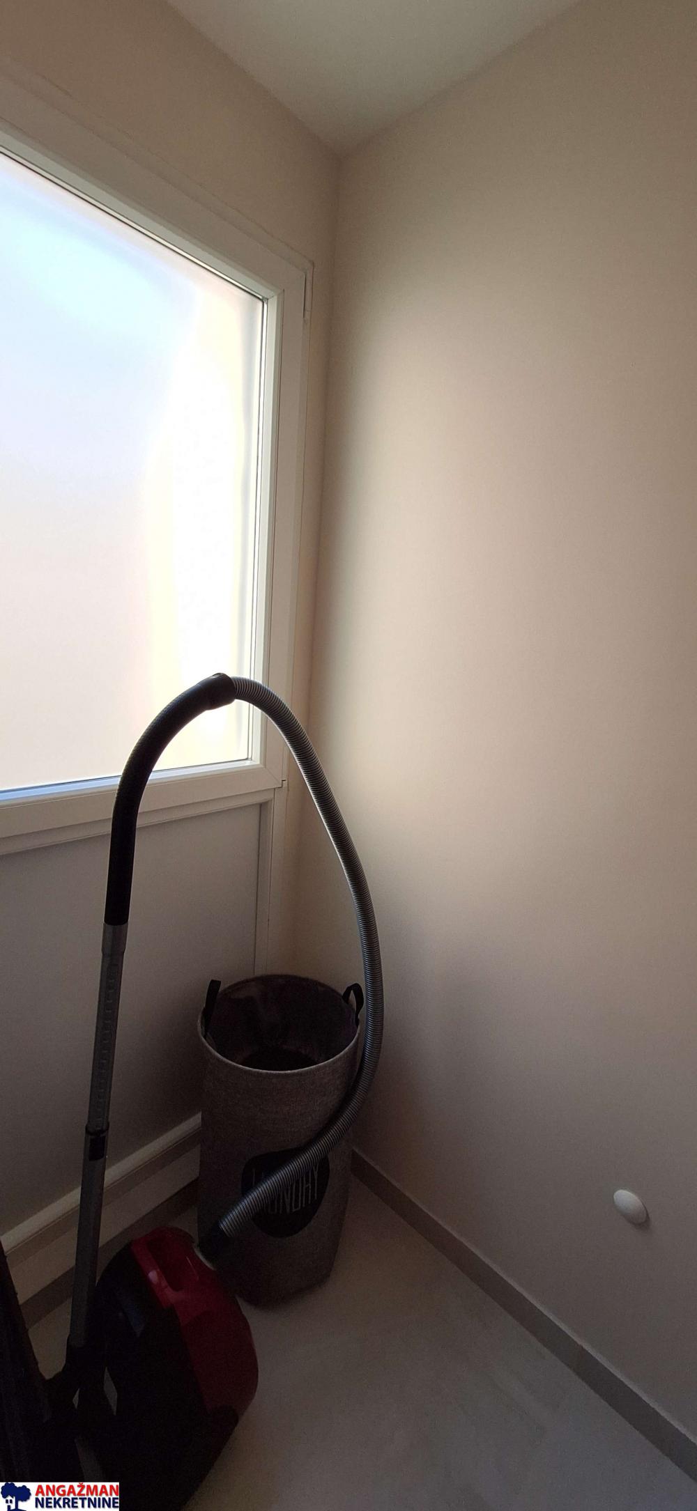 Stan na prodaju u Beogradu, Novi Beograd, dvosoban, 61m2, cena 334000 evra