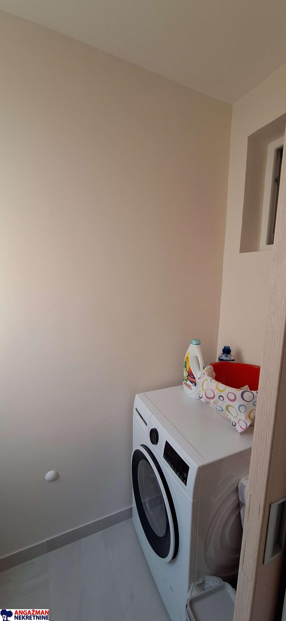 Stan na prodaju u Beogradu, Novi Beograd, dvosoban, 61m2, cena 334000 evra